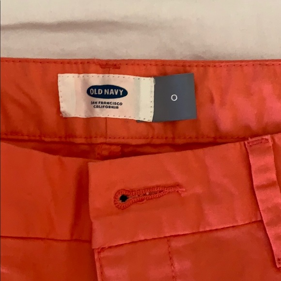 Old navy shorts - Picture 2 of 3